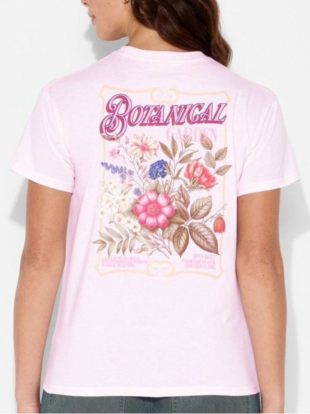 Modern Lux Women's Botanical Garden Short Sleeve Graphic T-Shirt
Medium
NWT